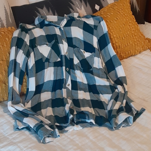 Maurice's Button Up Shirts (Lot of 2) - Picture 3 of 3